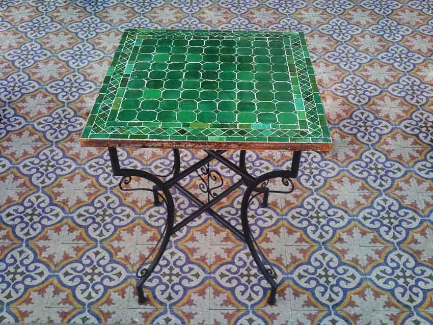 Fyrkantiga matbord gron